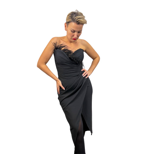 Rochie neagră cu pene - k1