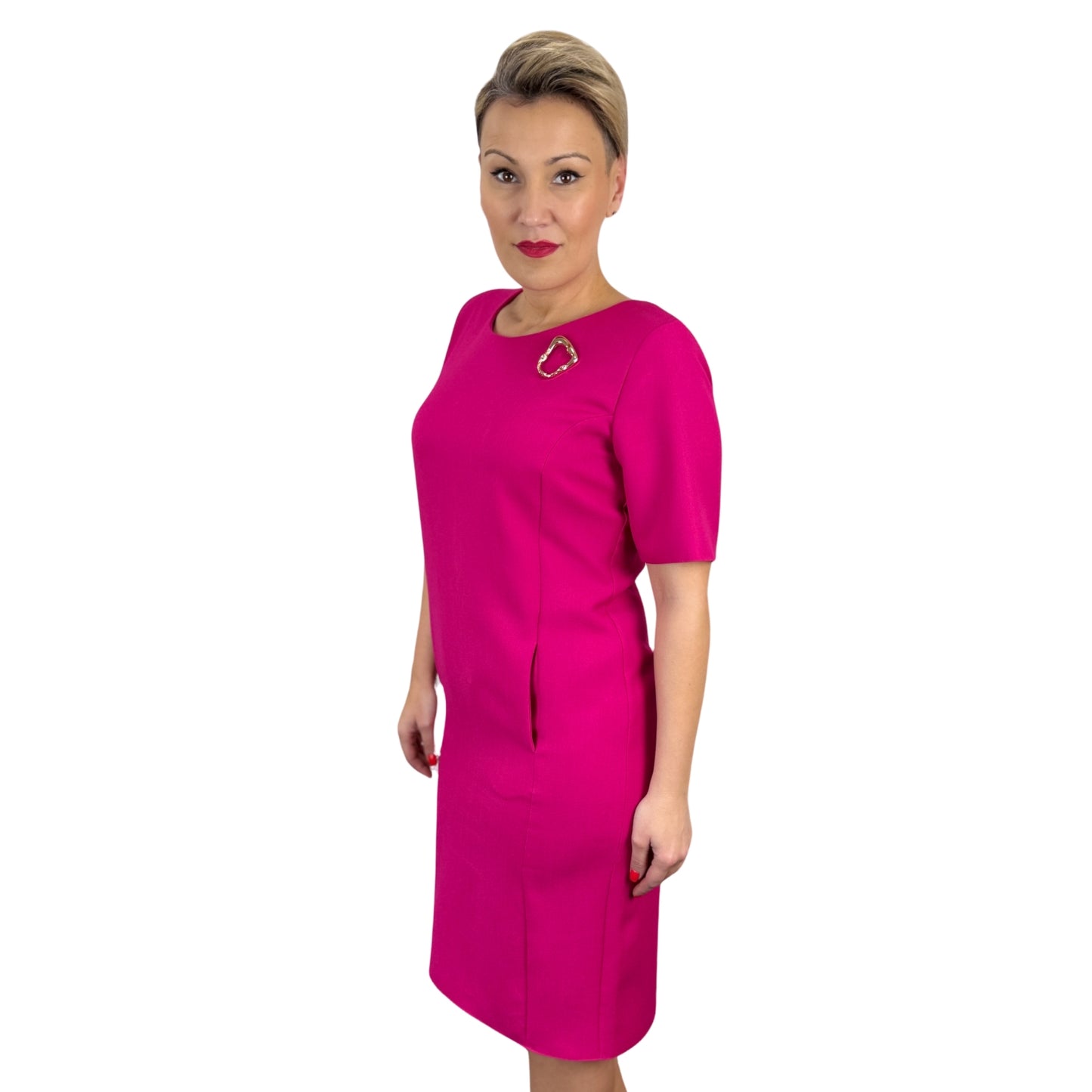 Rochie roz cu broșă -k1