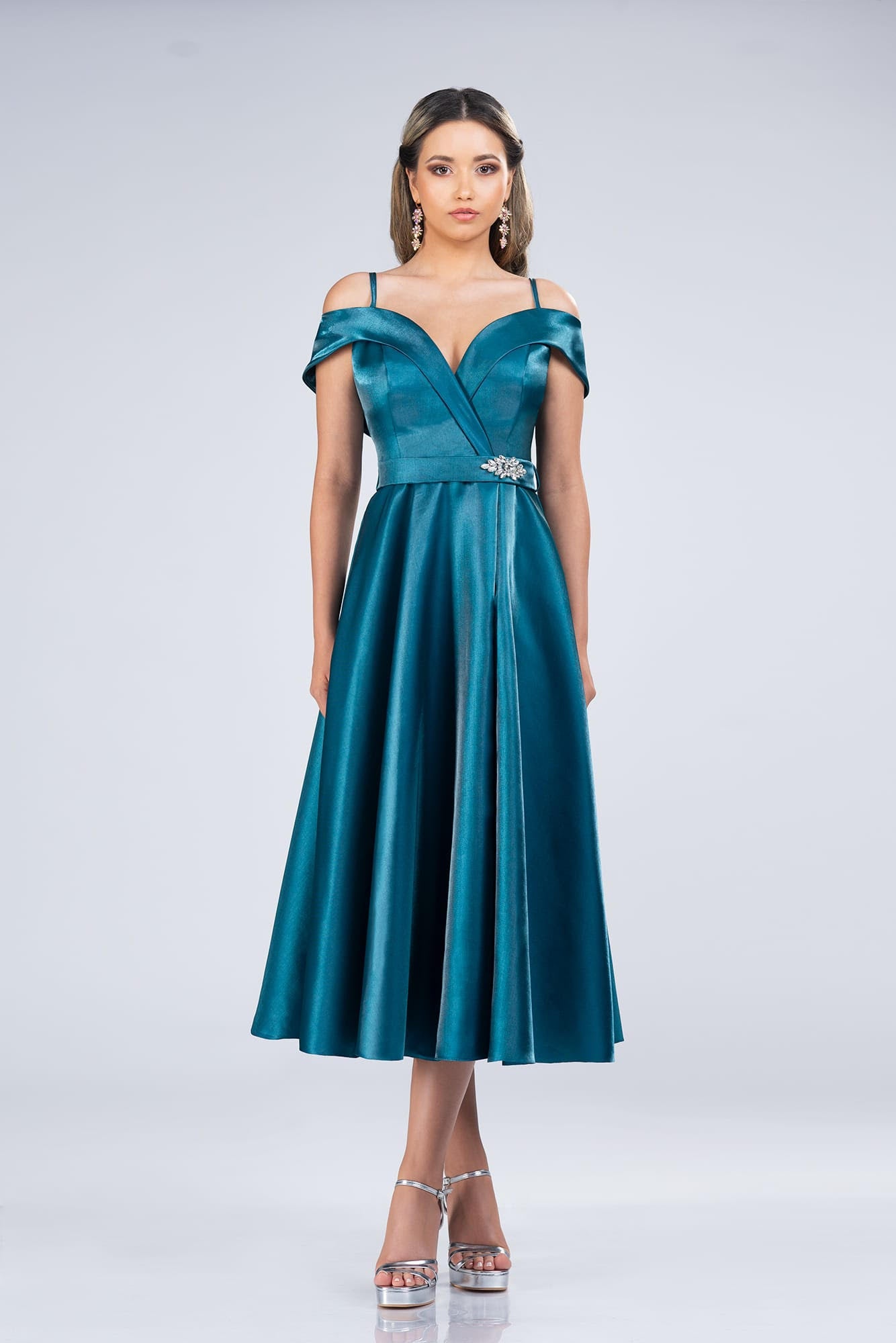 Rochie bej din tafta satinată -k1